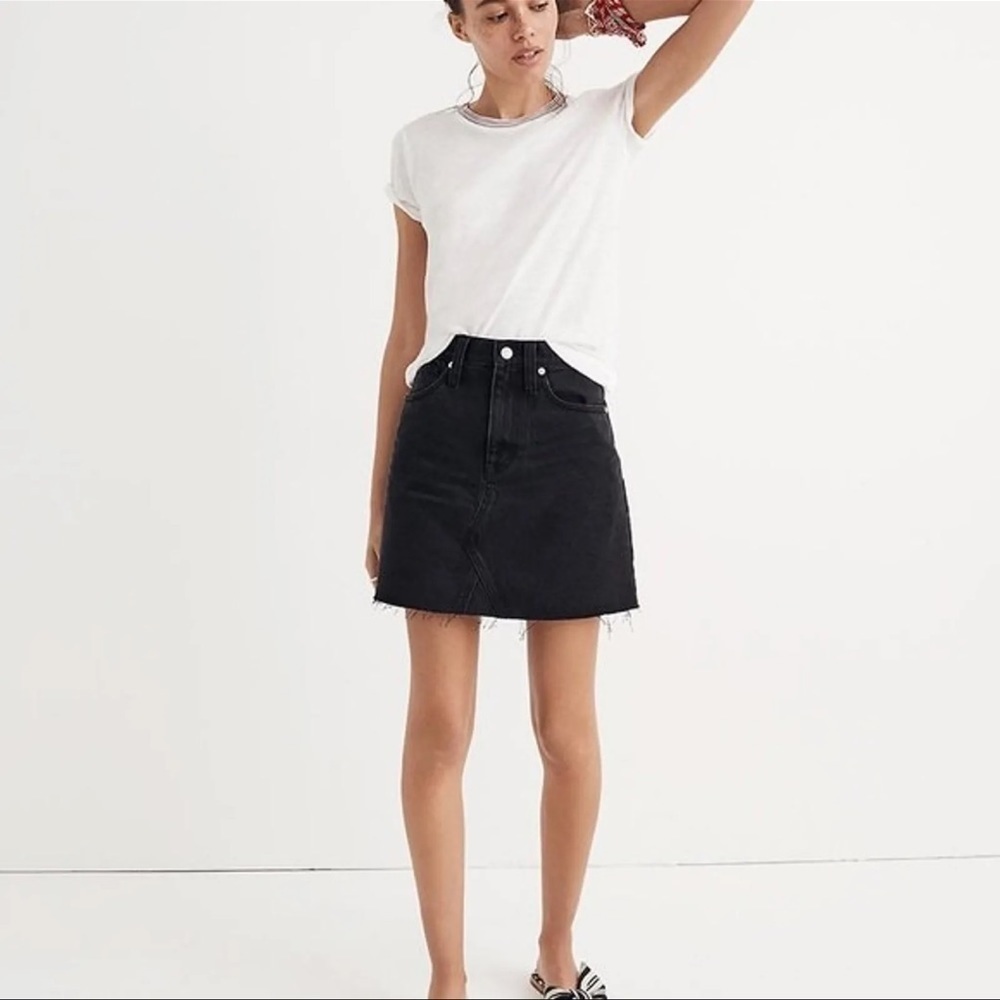 Madewell Denim Frisco Mini Skirt in Lunar Wash size 26